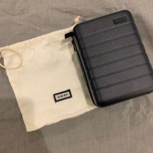 Away Mini Suitcase - blue